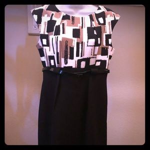 Patterned dress with belt. Size 8 petite